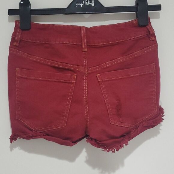 𝅺harlow maroon jean shorts - Picture 3 of 7
